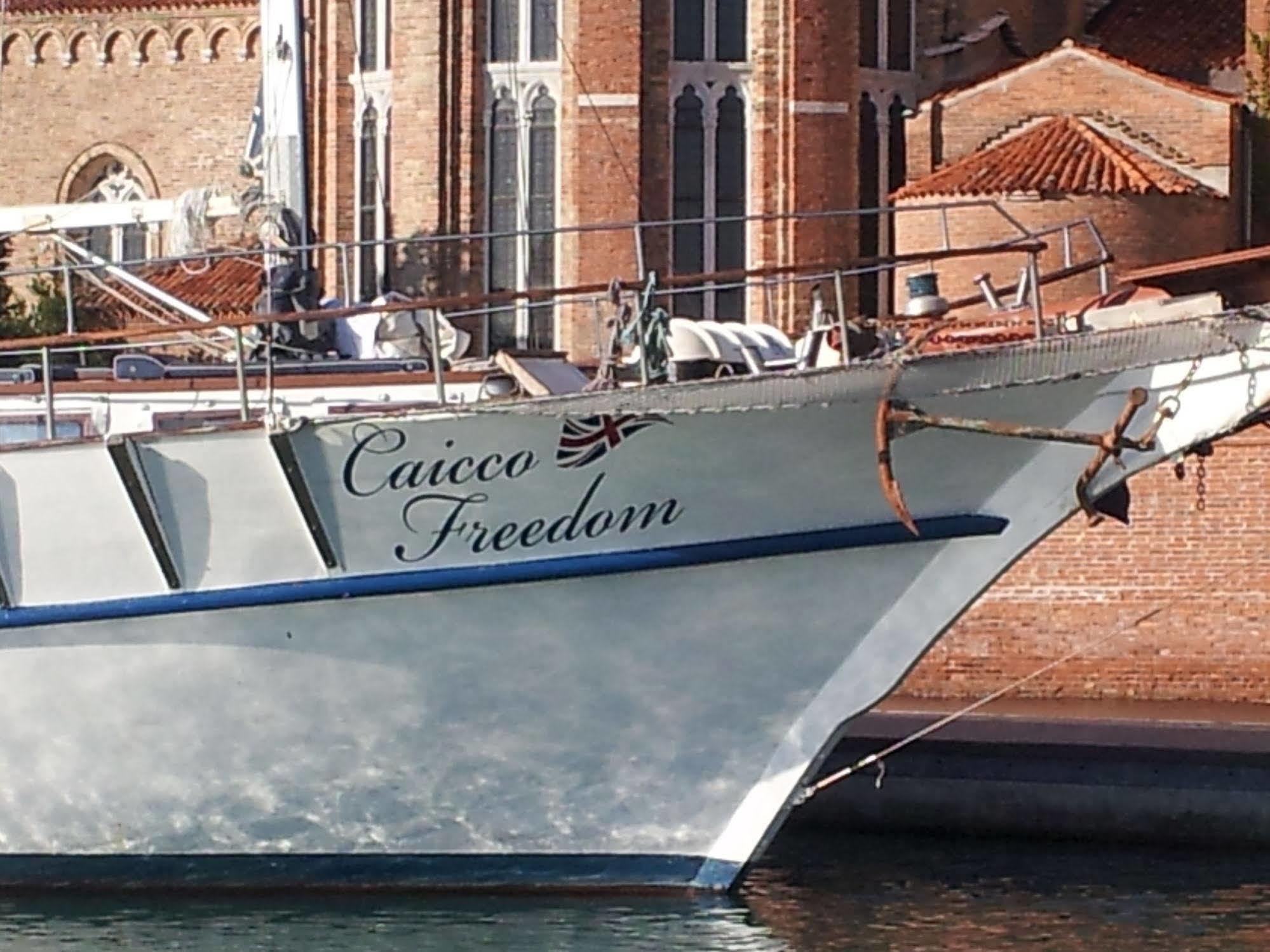 Готель Venezia Boat & Breakfast Caicco Freedom Екстер'єр фото
